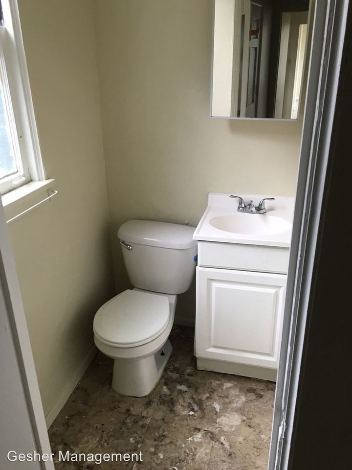 1714 Arlington Ave - Photo 3 of 11