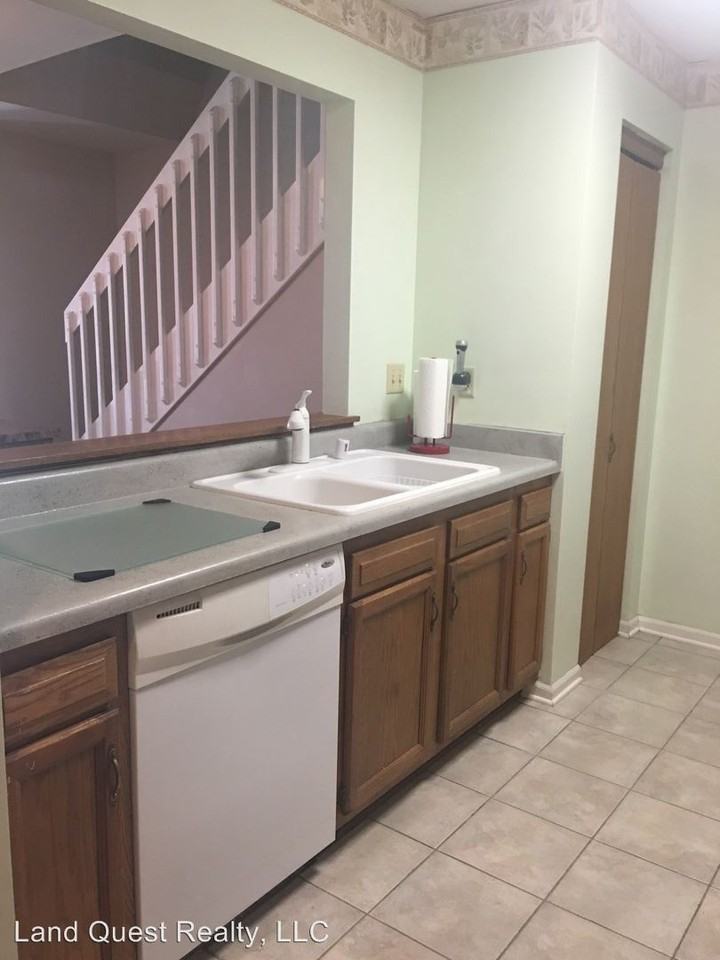 7240 Mariner Dr #3 - Photo 2 of 13