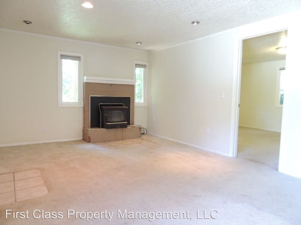 3121 SW Maricara St - Photo 3 of 23