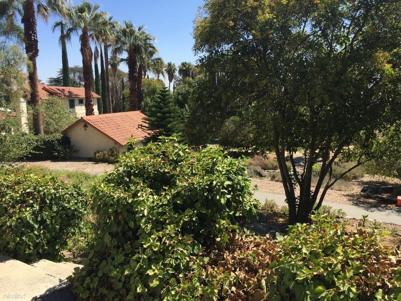 25000 25005 Glen Ivy Rd Villa 1