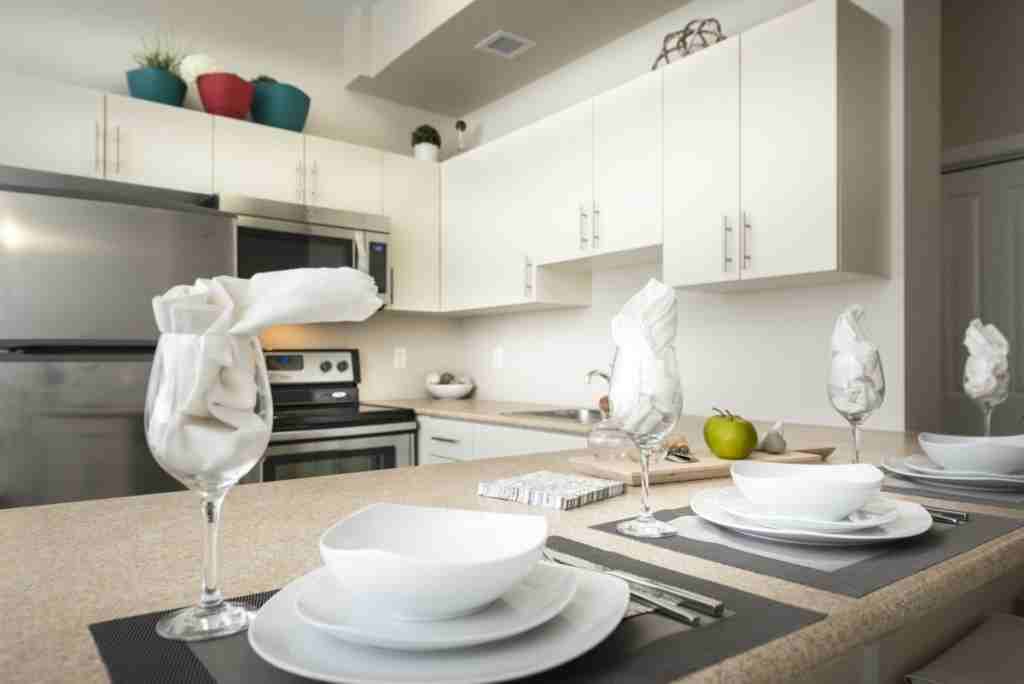 1665 Kenaston Blvd #300 - Photo 3 of 20