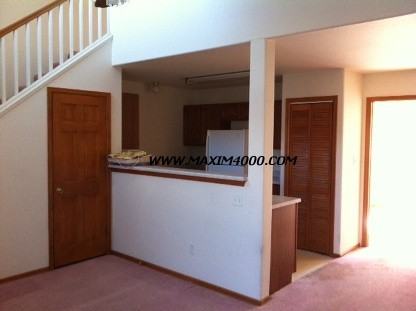 399 Sunnyside Ct - Photo 3 of 9