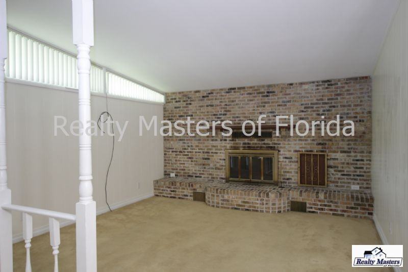 6119 E Shore Dr - Photo 3 of 20