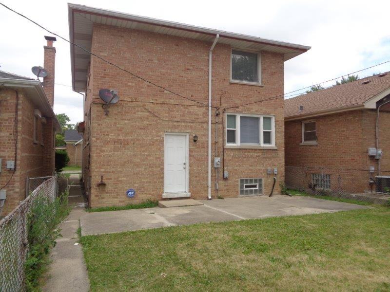 1243 123RD St - Photo 3 of 25