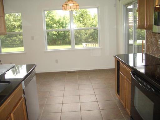 1655 Crawford Rd - Photo 3 of 12