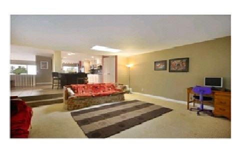 545 Granada - Photo 3 of 8