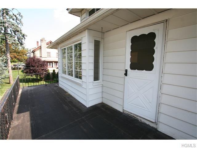 34 Anderson Ave - Photo 2 of 11