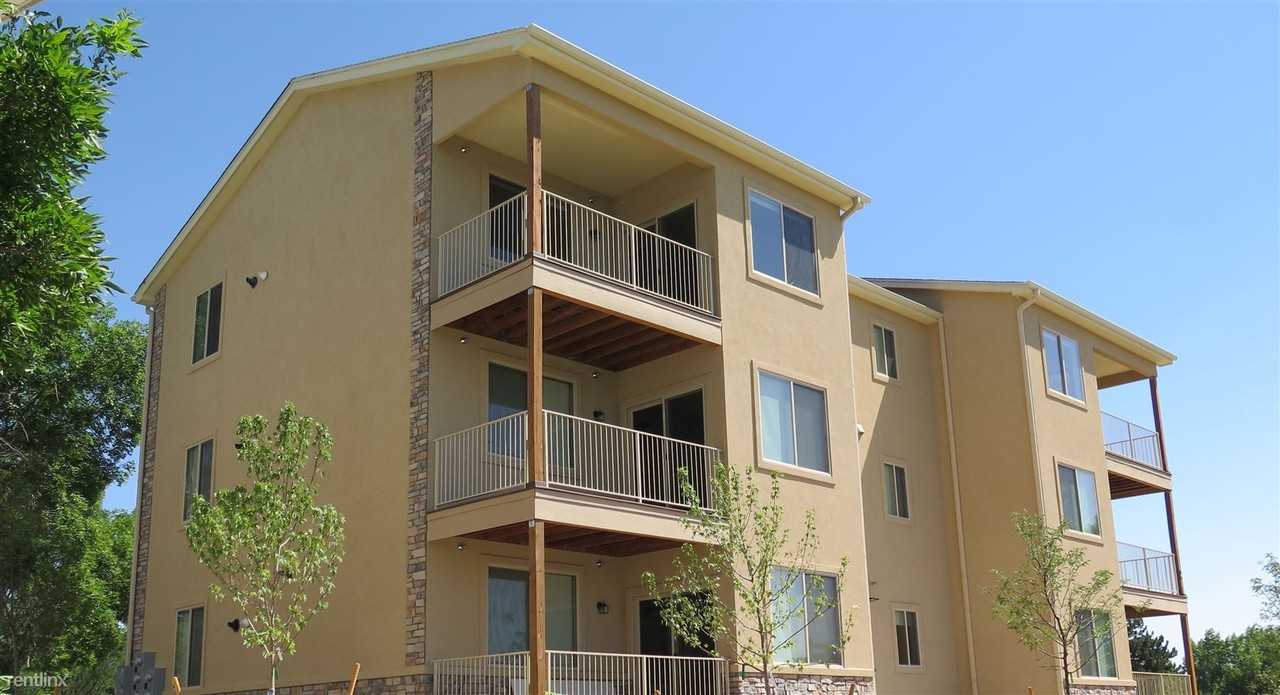 Lake Lochwood Apartments - Photo 3 of 9