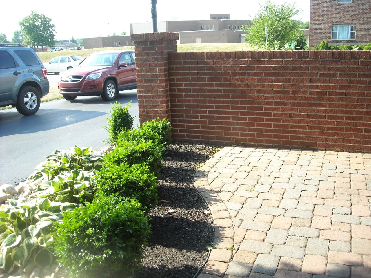 1415 Bradshire Dr - Photo 2 of 6