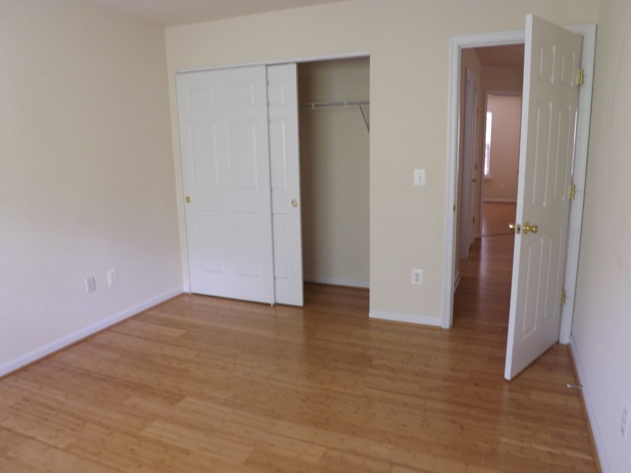 42931 Sundance Square - Photo 3 of 5