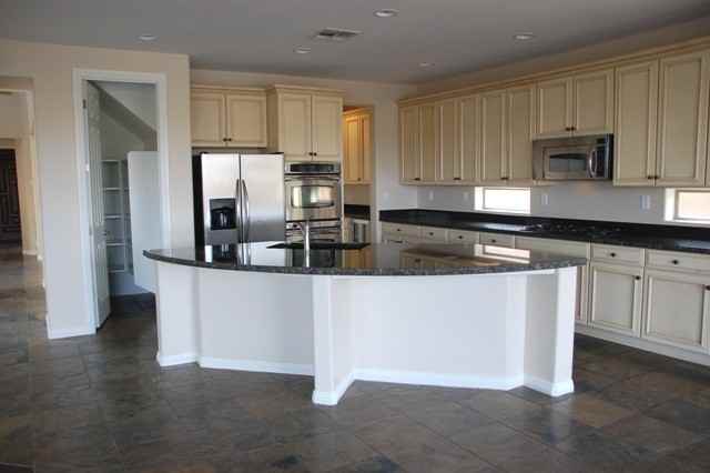 3622 W Jordan Ln - Photo 2 of 22