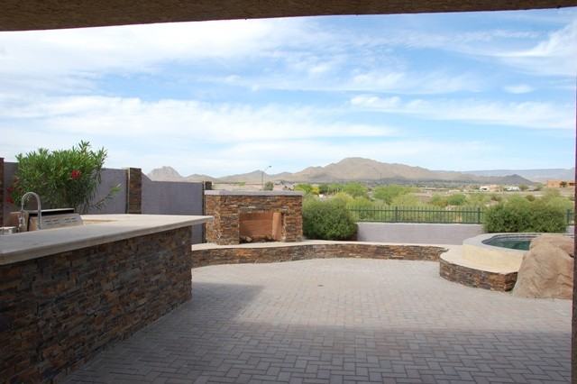 3622 W Jordan Ln - Photo 3 of 22