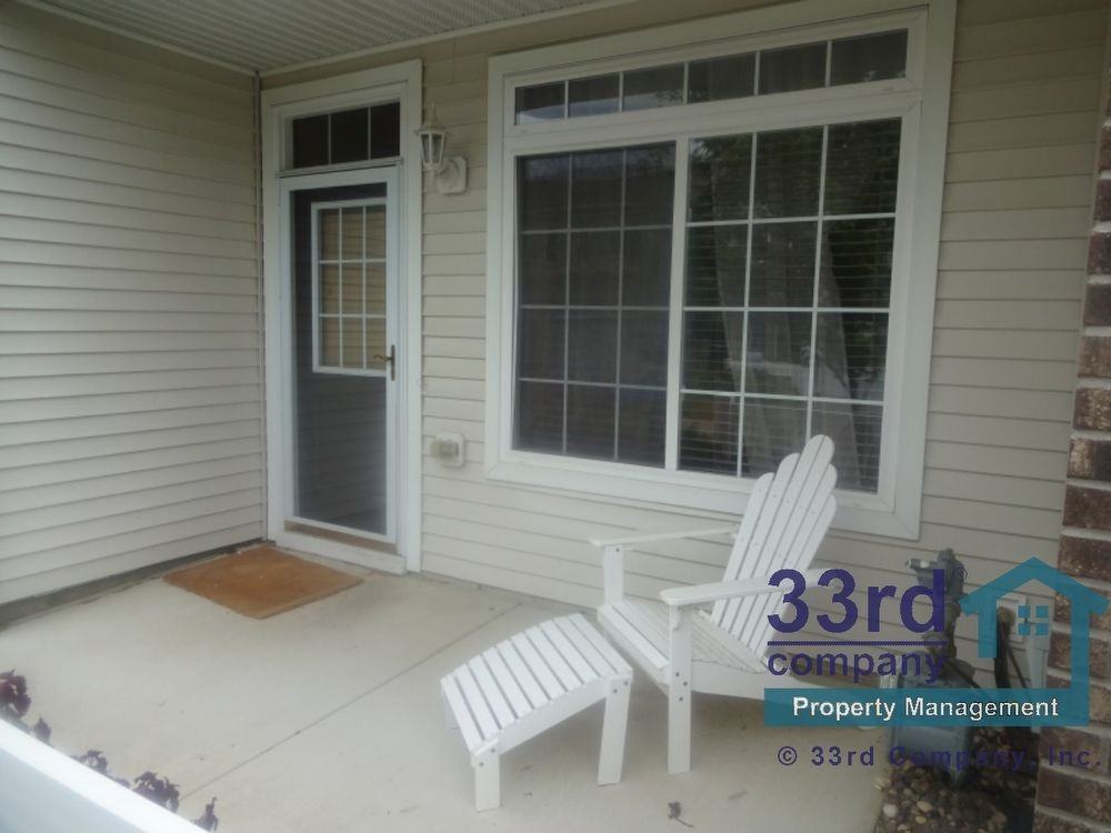 28 River Woods Dr W - Photo 2 of 8