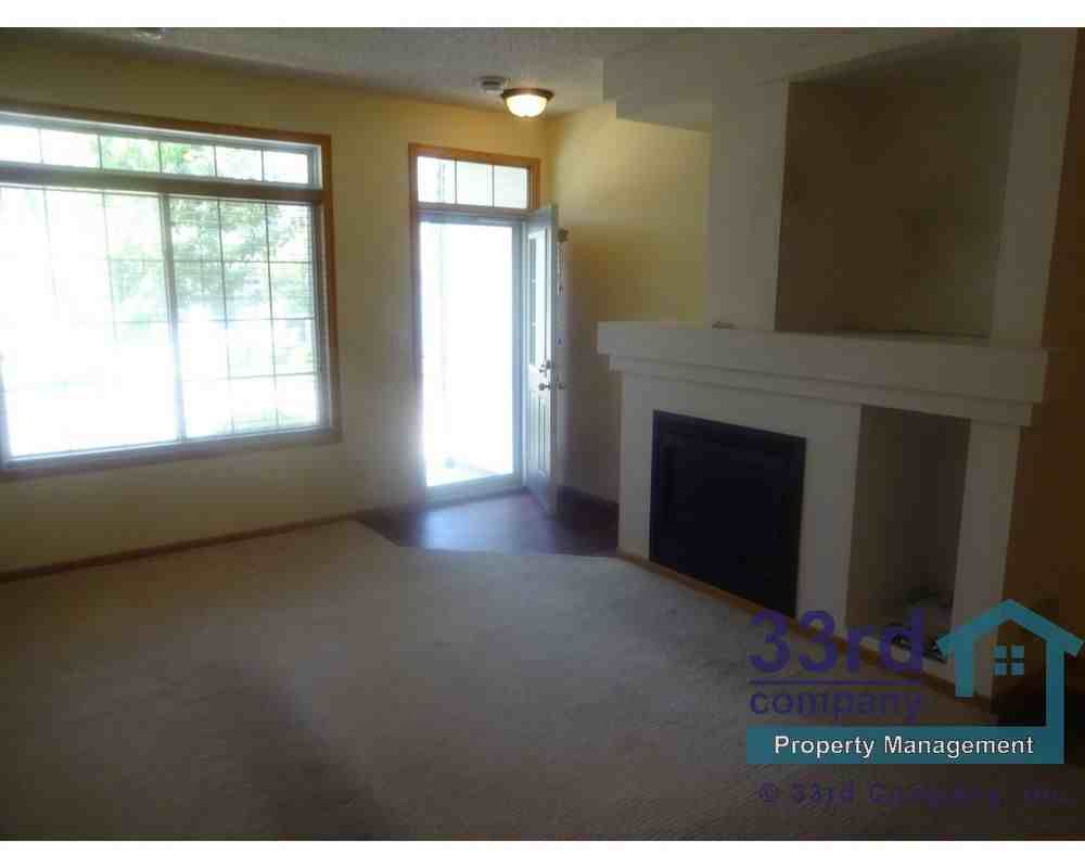 28 River Woods Dr W - Photo 3 of 8