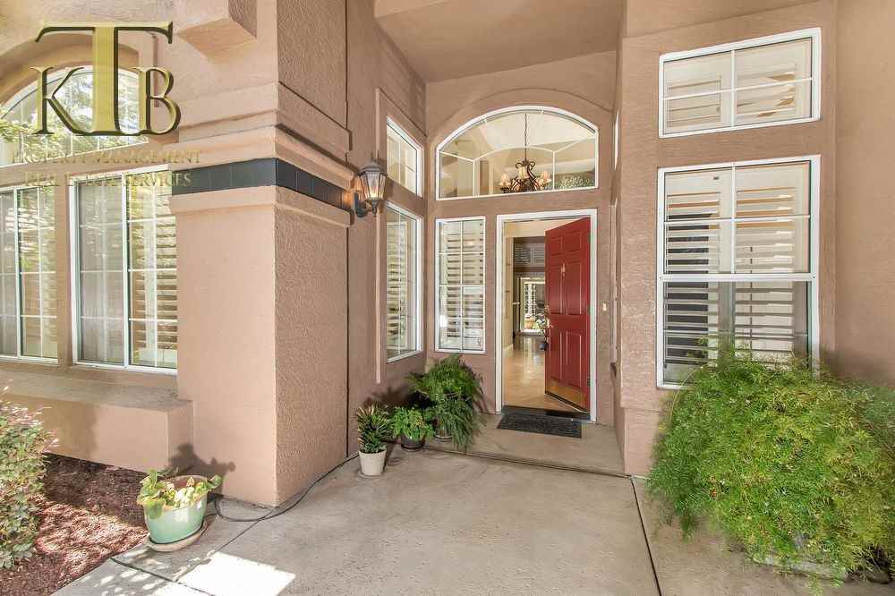 117 Cruickshank Dr - Photo 3 of 20