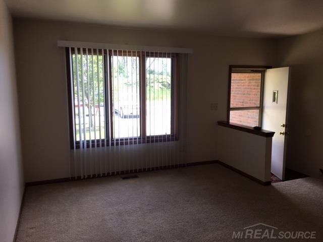 39139 Jefferson Ave - Photo 3 of 16