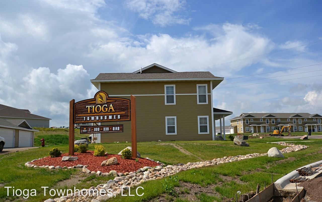 12th and Elm Street - Photo 2 of 18