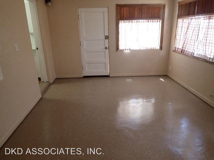 1805 Wainwright Dr - Photo 3 of 11