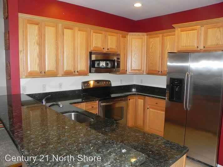22 Broadmoor Ln - Photo 2 of 14