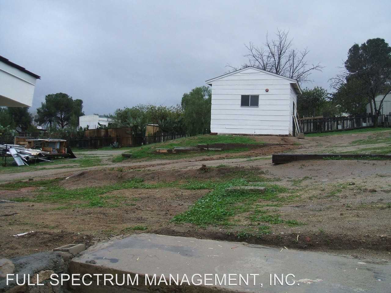 6706 Chadbourne Ave - Photo 2 of 5