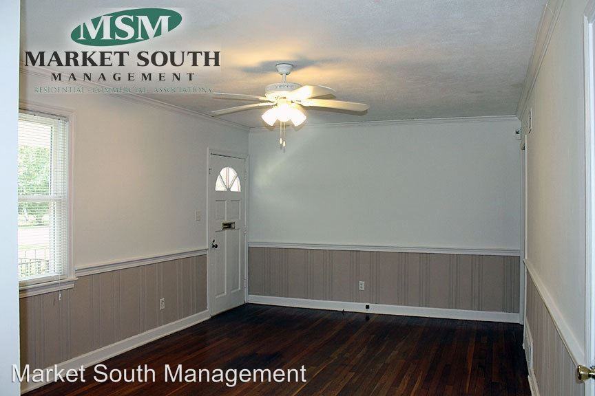 306 E 65th St - Photo 2 of 10