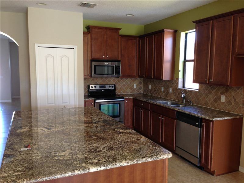 2713 Kinsey Dr - Photo 3 of 9