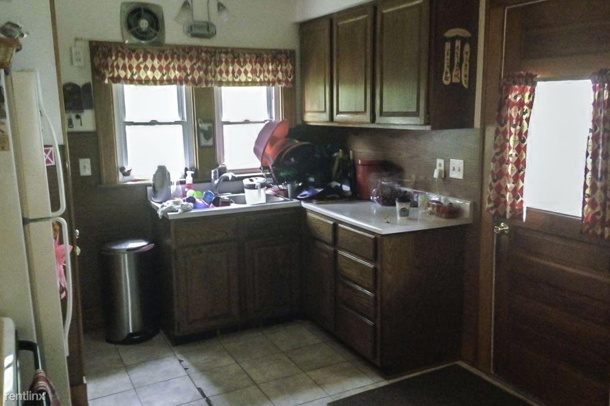 3411 Hudson St - Photo 2 of 16