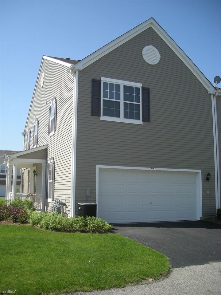 951 Quill Ln - Photo 2 of 12