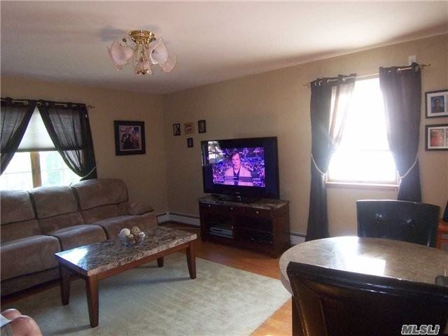 790 Adele St - Photo 2 of 8