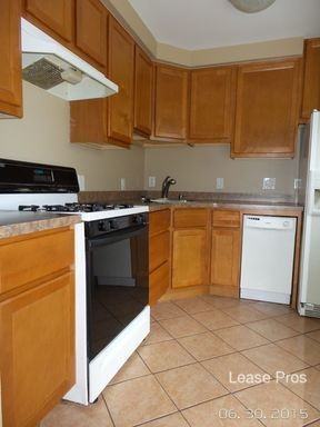 22328 Firwood Ave - Photo 3 of 7