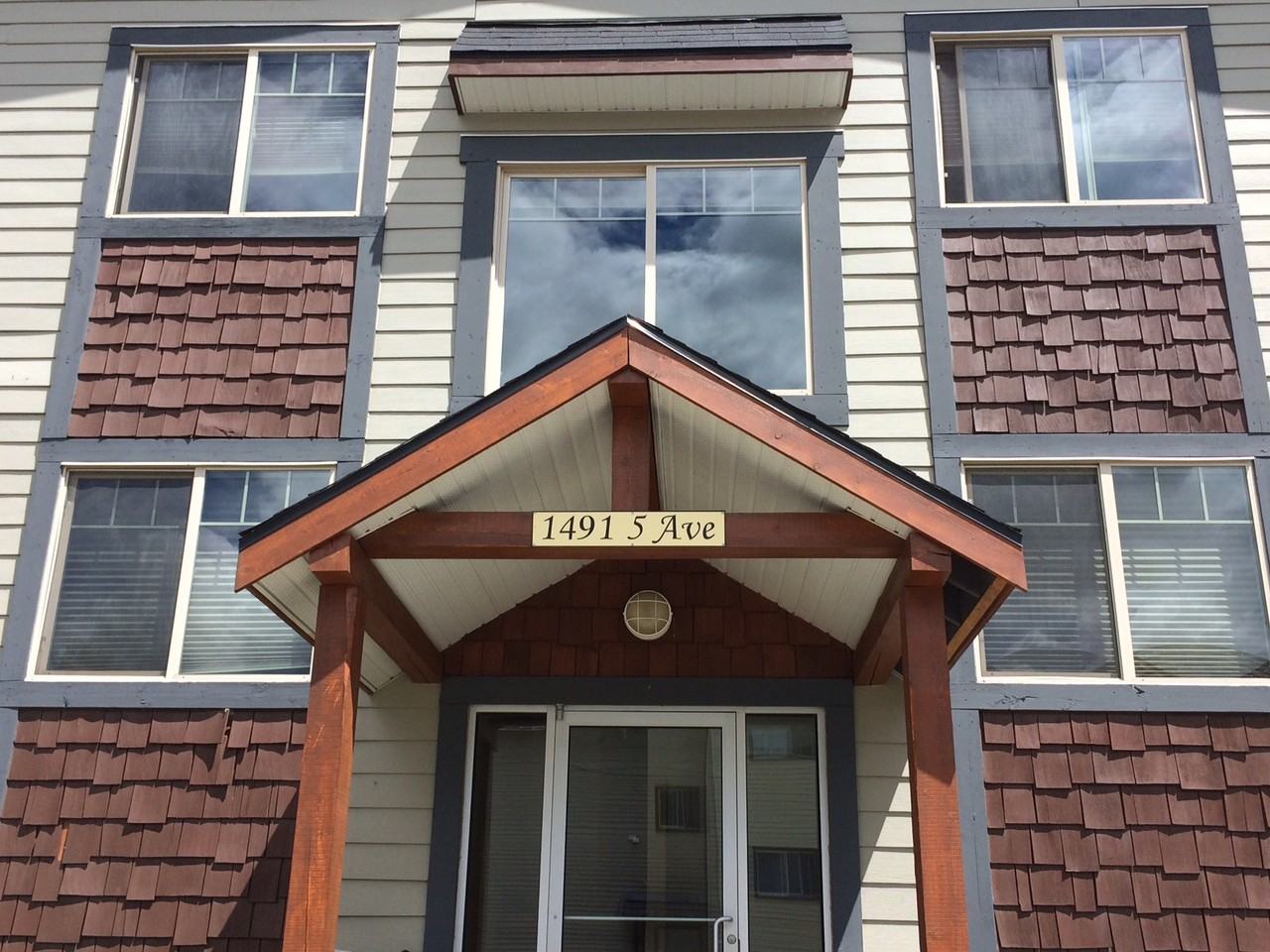 1491-5th Avenue - Photo 2 of 96