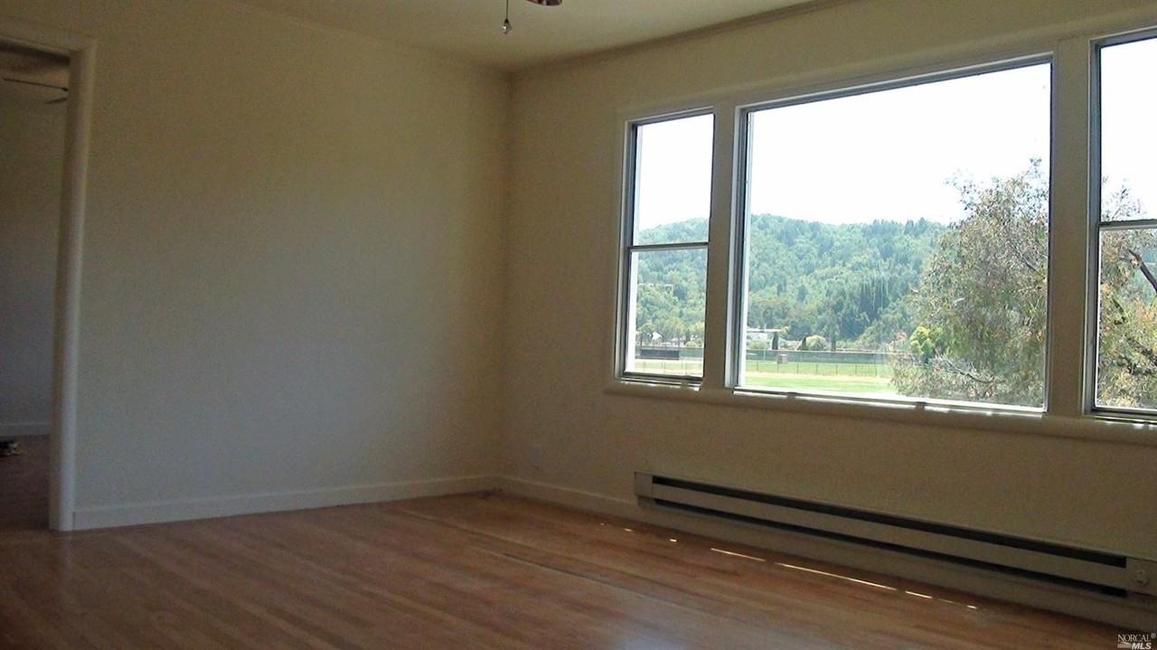 921 Sir Francis Drake Blvd - Photo 2 of 9