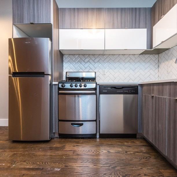 653 Knickerbocker Avenue #3l