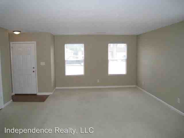 410 Jasmine Dr - Photo 2 of 22