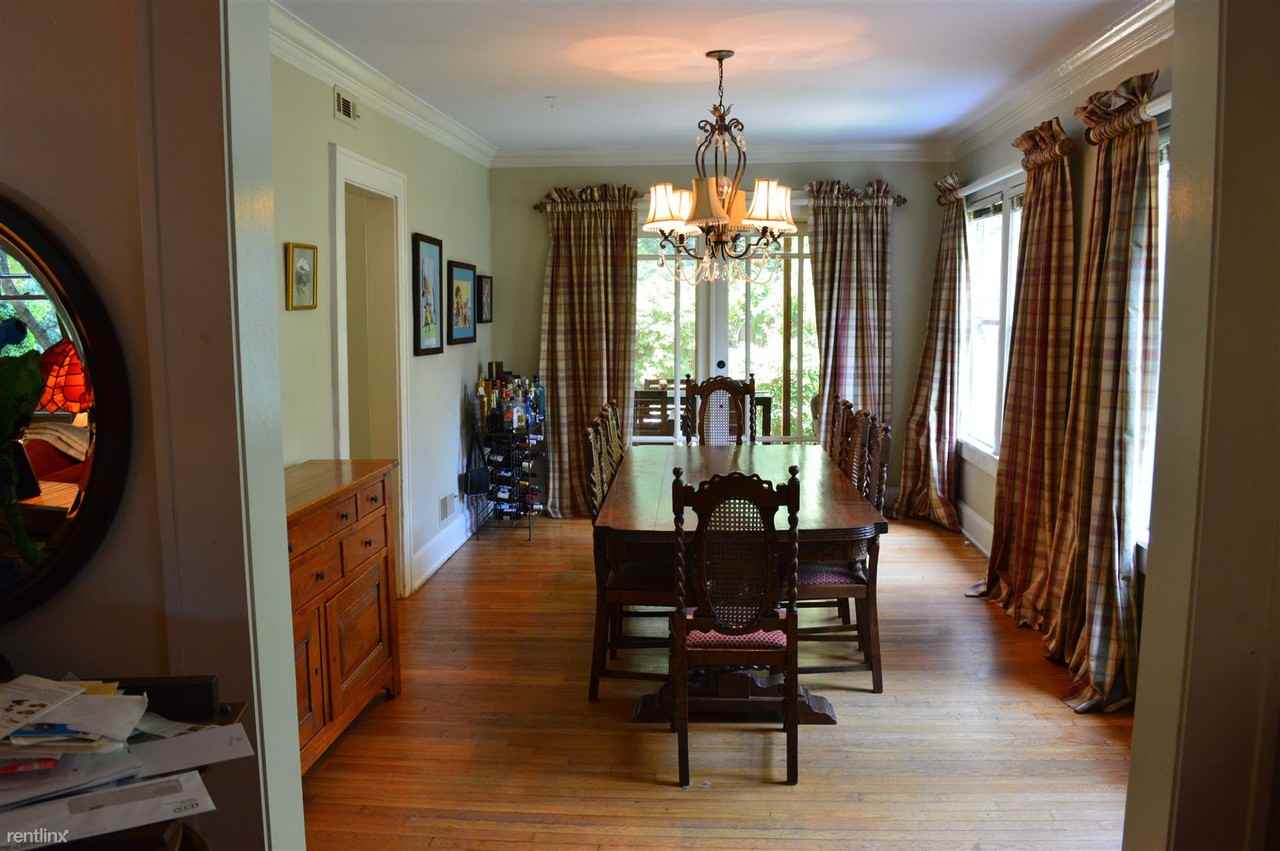 374 8th St NE - Photo 3 of 10