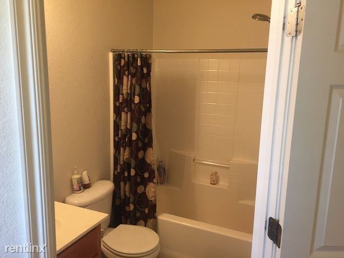 517 Woodbriar Rd - Photo 3 of 11