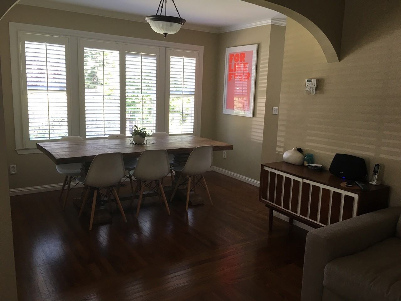 445 University Drive - Photo 2 of 7