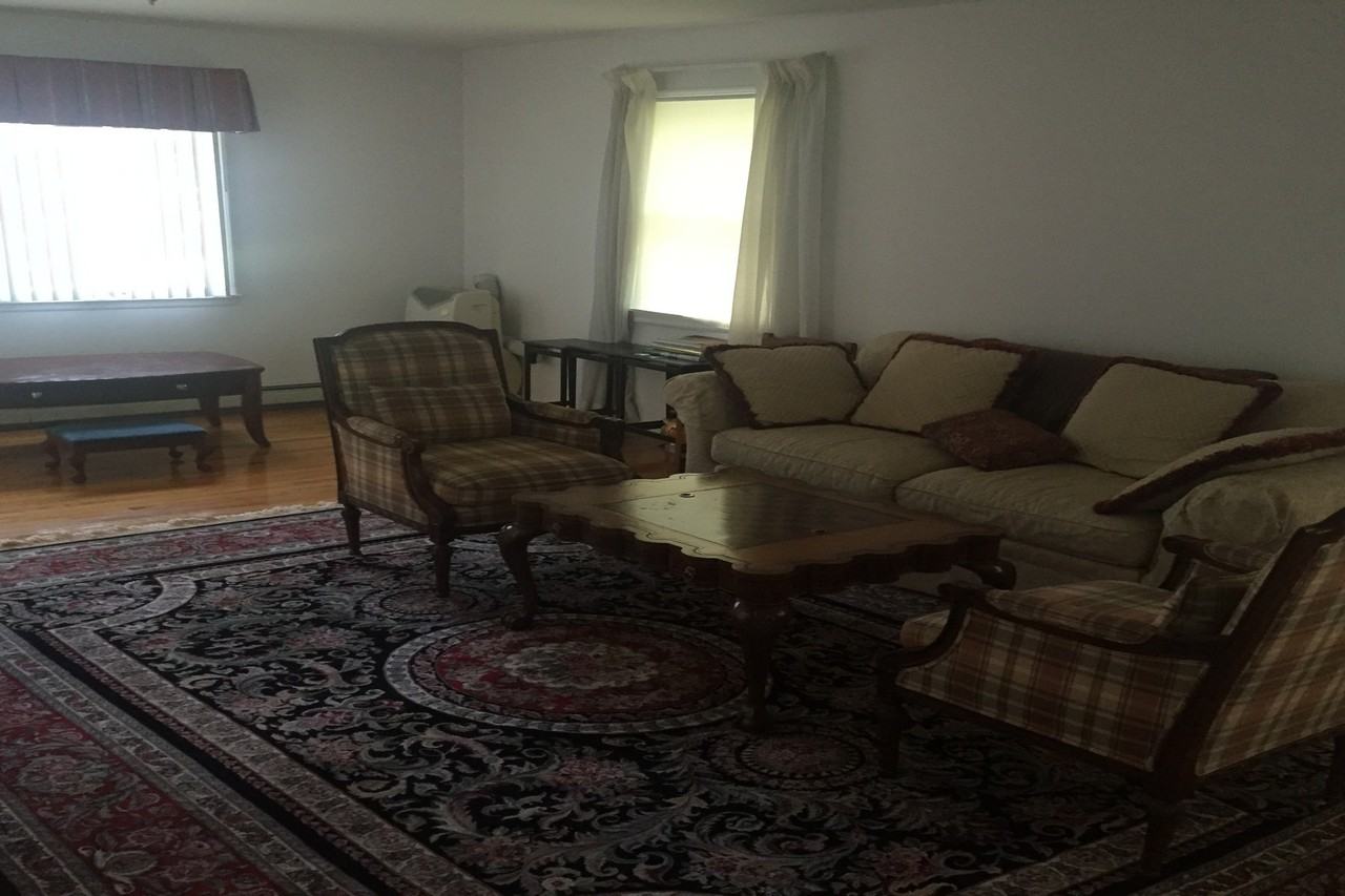 7 Spinney Hill Dr - Photo 3 of 11