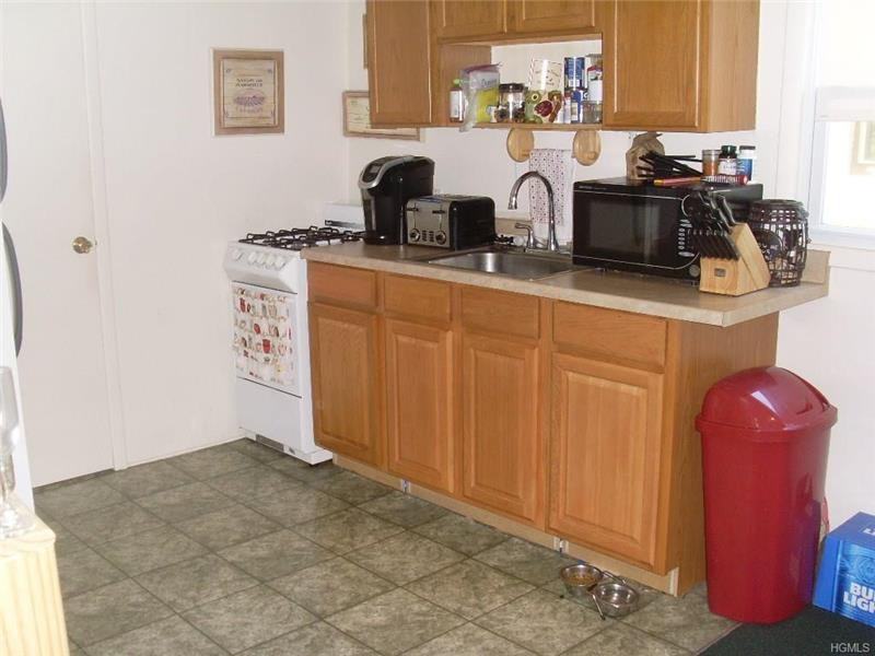 156 Windermere Ave - Photo 2 of 11