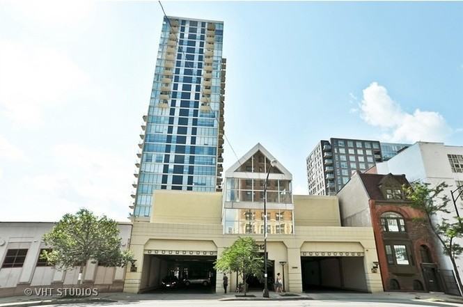 1212 North LaSalle Street #2305