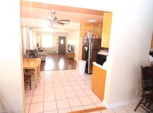 11204 Maplefield St - Photo 2 of 9