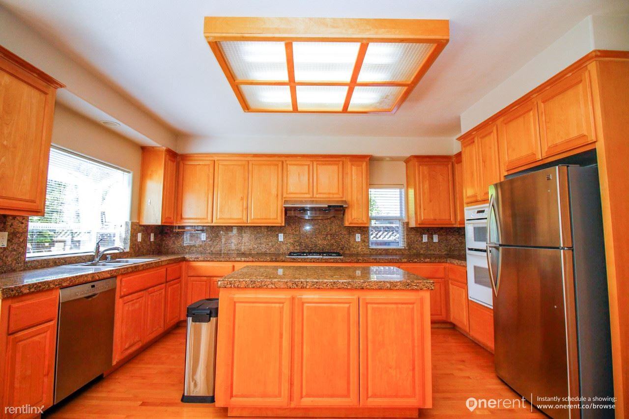 10415 Stern Ave - Photo 3 of 21