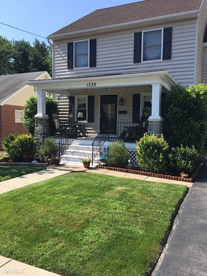 1336 Robinson Ave - Photo 2 of 26