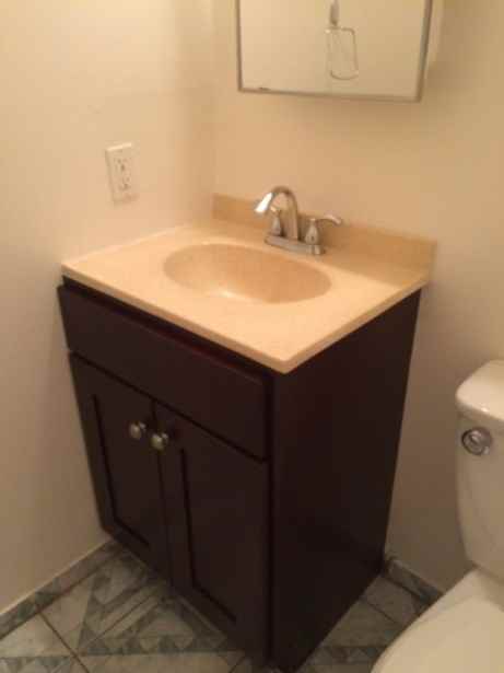 1477 W 20th St - Photo 2 of 14