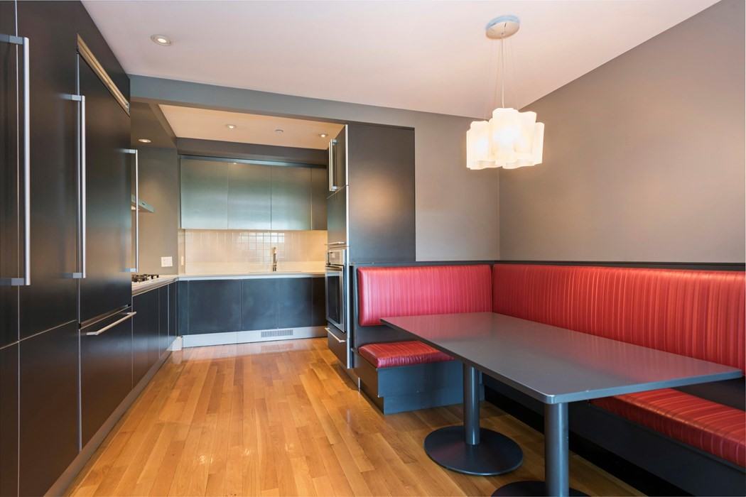 Central Park 3 Bed 2 Bath Apartment ###2G - Photo 3 of 10