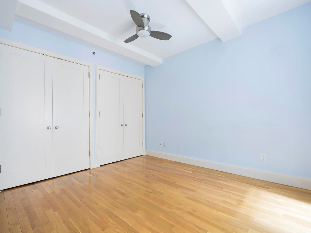 Central Park 3 Bed 2 Bath Apartment ###2G - Photo 6 of 10