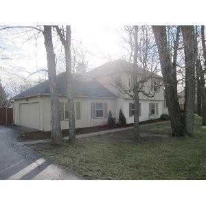 11533 Haverstick Rd - Photo 3 of 38