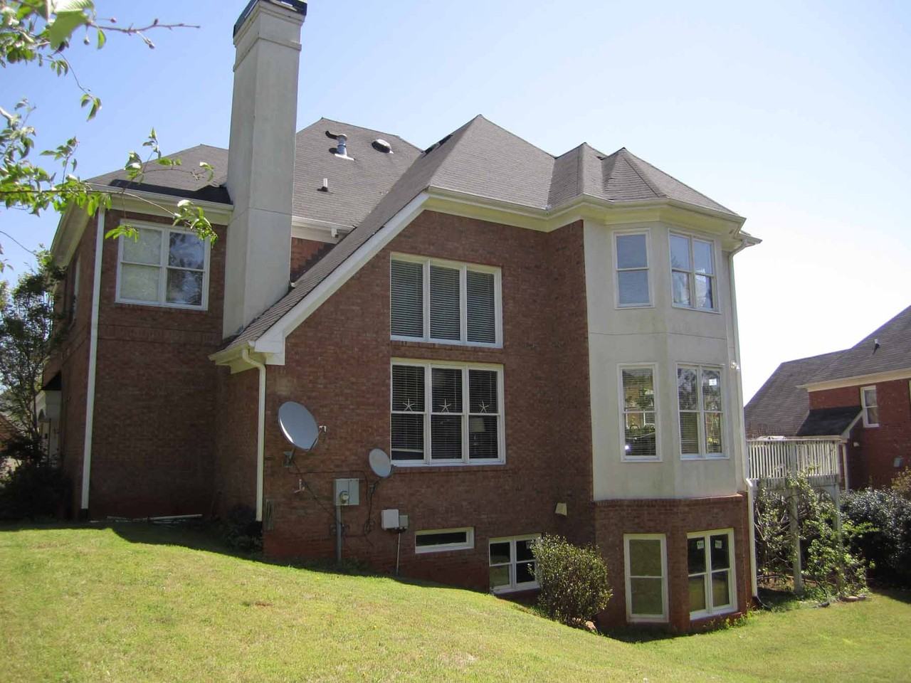 905 York Cove - Photo 2 of 30