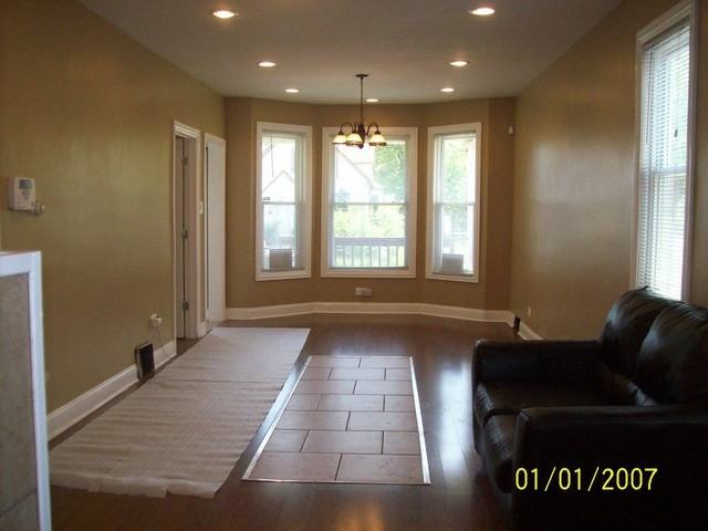 10922 S Wentworth Ave - Photo 2 of 17