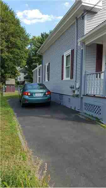 150 Coe St - Photo 2 of 12